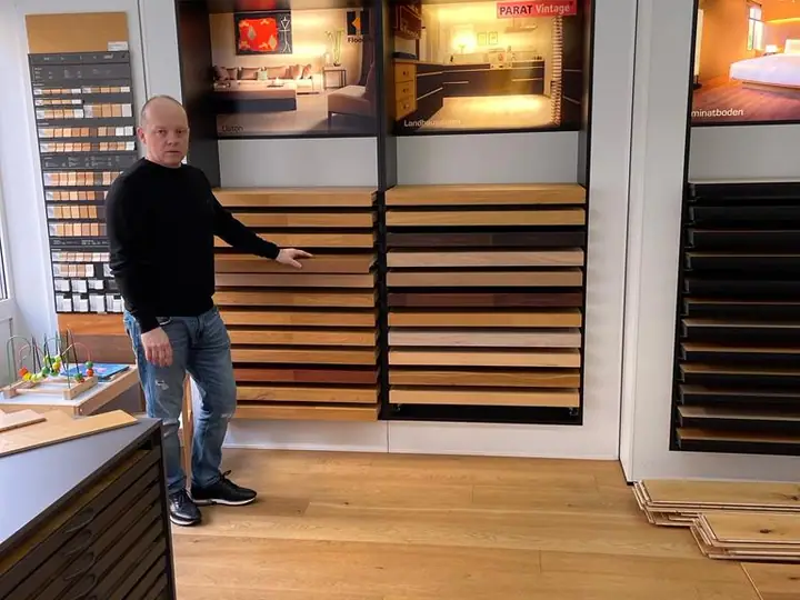Holzmuster in unserer Mannheimer Ausstellung